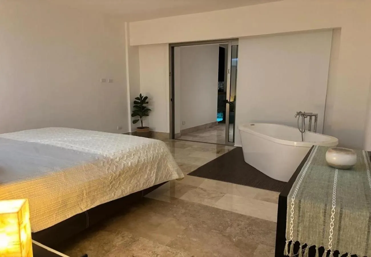 Nyaraló Departamento frente a la playa - La Amada , Cancún Mexikó
